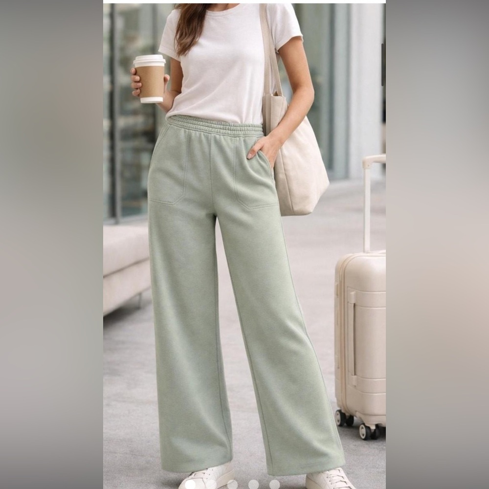 NWT Banana Republic Lounge Set in Sage Green